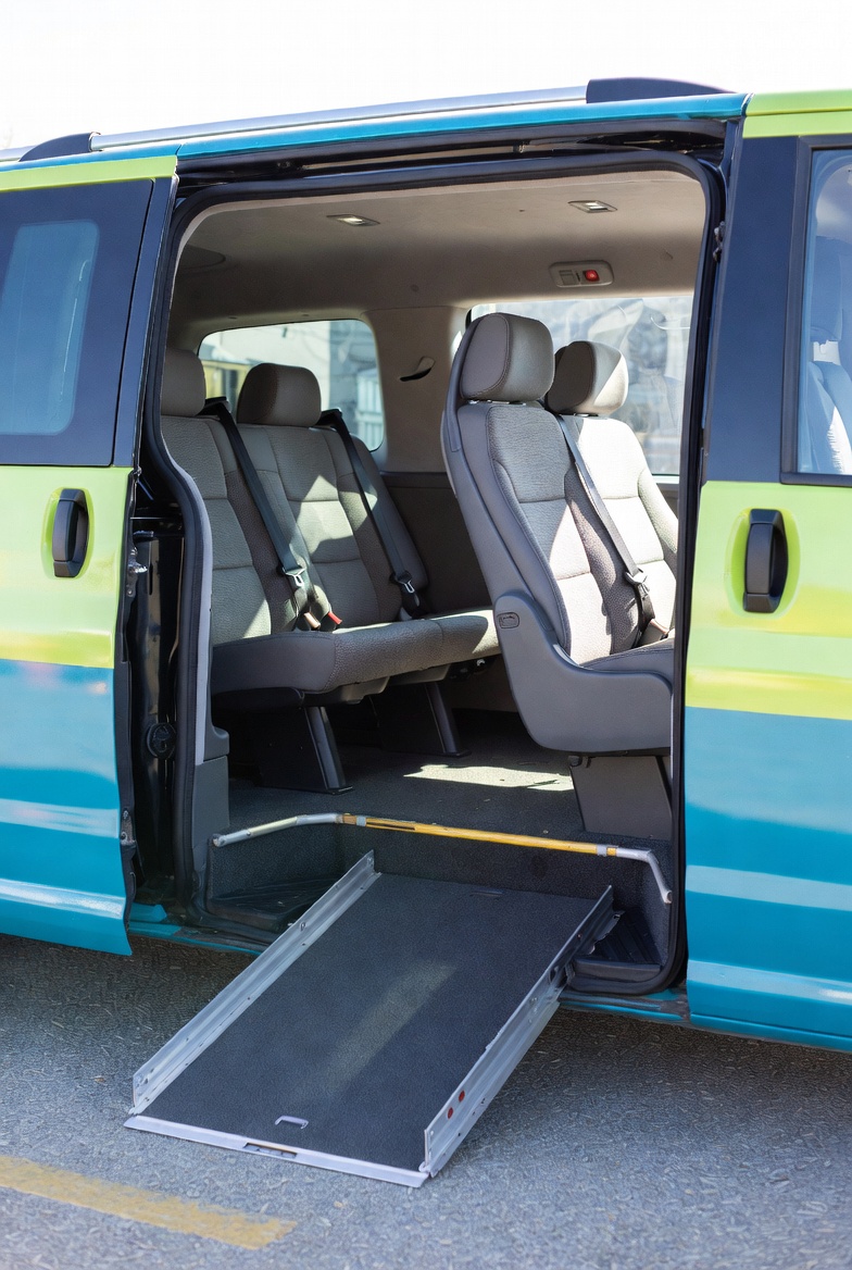 Voiture de transport PMR